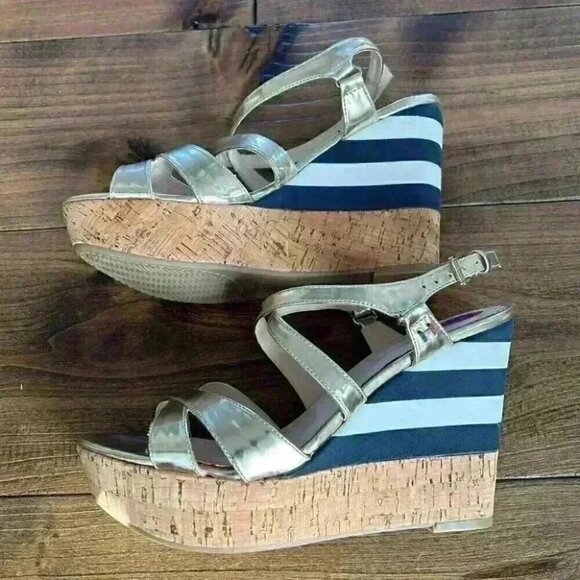 Tommy Hilfiger Nautical Striped with Cork Wedge Shoe - Picture 3 of 5